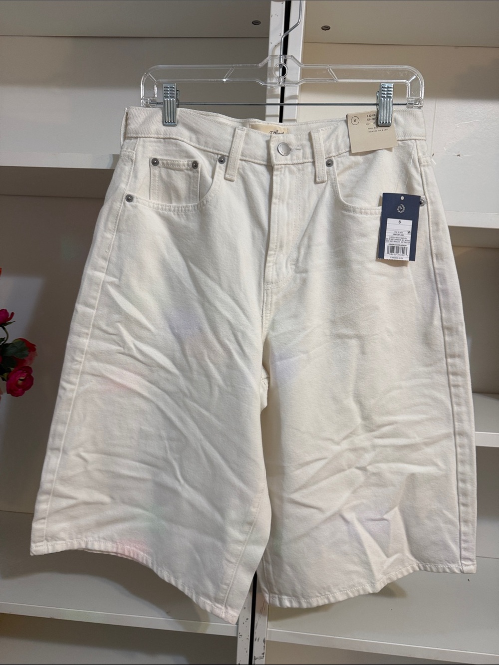 UNIVERSAL THREAD LONG WHITE RELAXED SHORT 6 - Picture 2 of 4